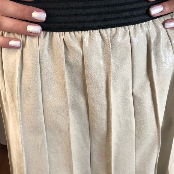 Solddd Outtt - Picture 4 of 7